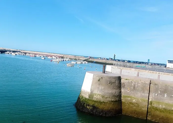 La Sarriette Proche Des Plages Du Debarquement * Saint-Martin-des-Entrees